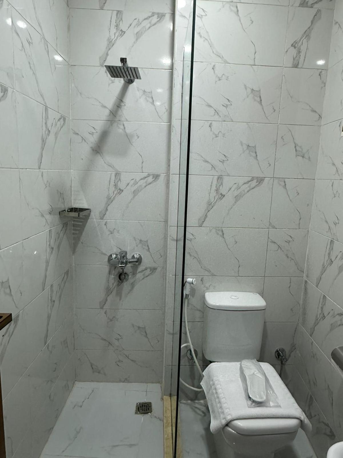 Prince Pyramids Inn Kafrat al Jabal Ngoại thất bức ảnh